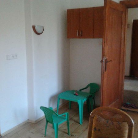 Apartman Ella - Tabor -Cz - U Stadionu Miru 1735 Buitenkant foto