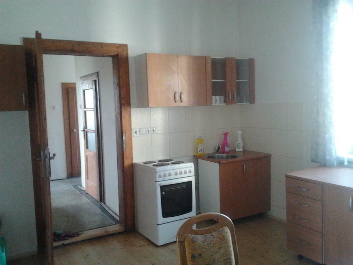Apartman Ella - Tabor -Cz - U Stadionu Miru 1735 Buitenkant foto