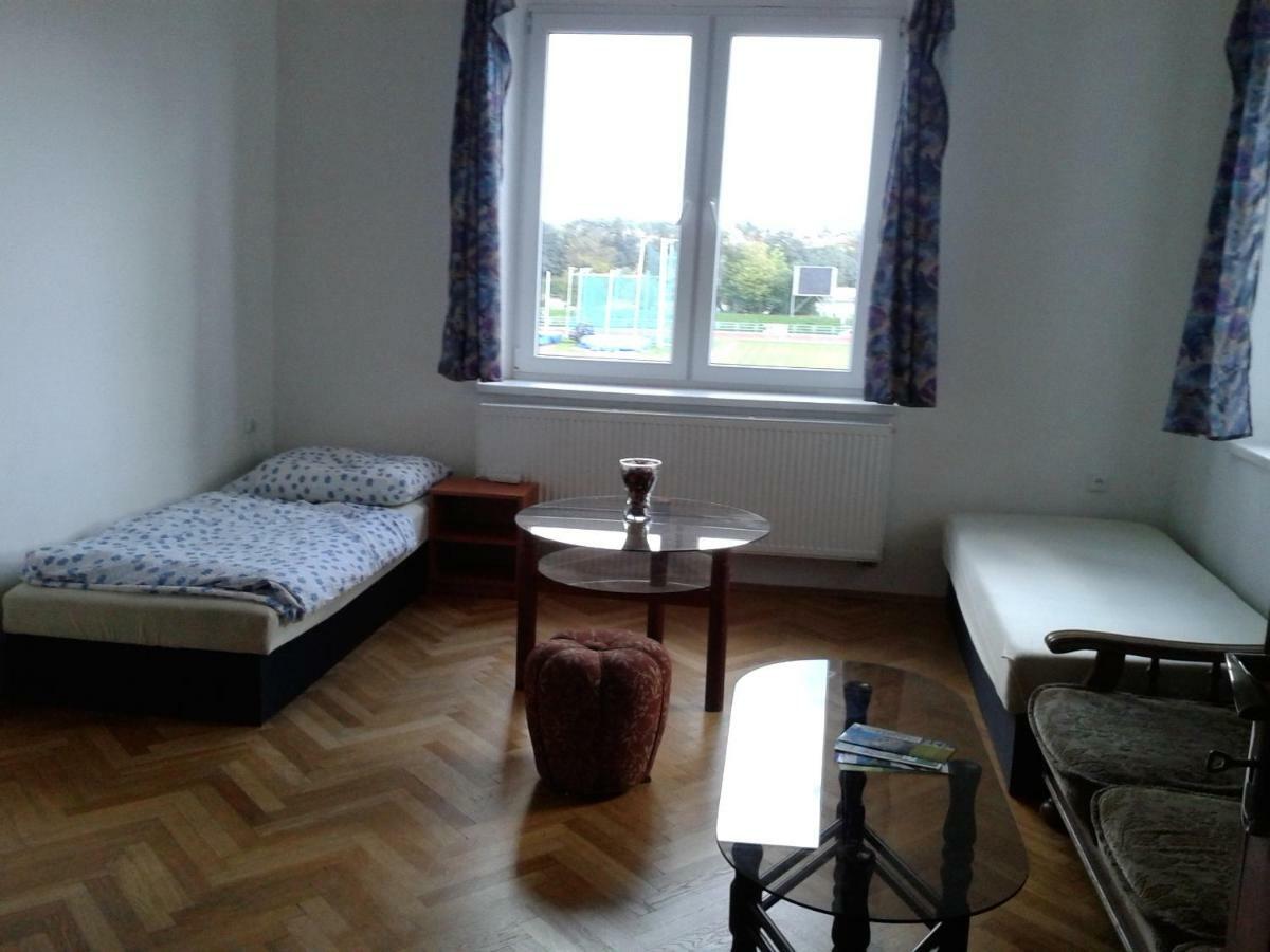 Apartman Ella - Tabor -Cz - U Stadionu Miru 1735 Buitenkant foto